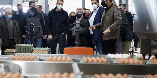 Στα Μέγαρα ο Μητσοτάκης: “Θα στηρίξουμε τις επιχειρήσεις για όσο διαρκέσει η ενεργειακή κρίση”