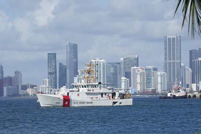 ΗΠΑ: Ανατροπή σκάφους στη Φλόριντα – Δεκάδες αγνοούμενοι