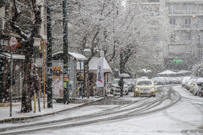 Καιρός: Ραγδαία η επιδείνωση σε όλη τη χώρα – Σε ποιες περιοχές θα χιονίσει