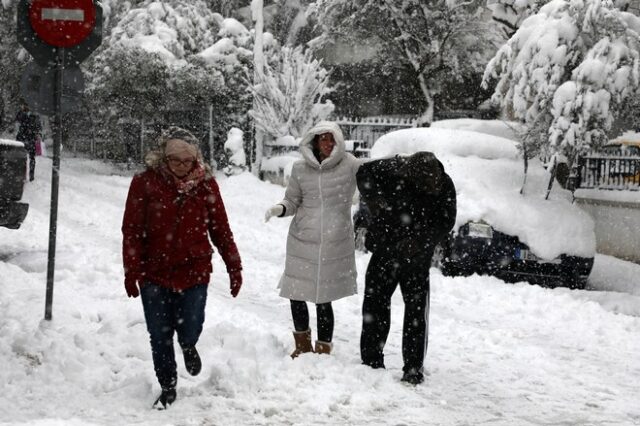 Κακοκαιρία Ελπίδα: Πολύ ισχυρό το κύμα του χιονιά – Πότε θα εξασθενήσει