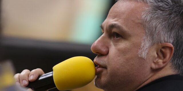 Χριστόφορος Ζαραλίκος: Αστυνομία στην παράστασή του στη Θεσσαλονίκη