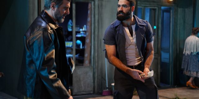 Είδαμε την “Αυλή των Θαυμάτων” στο Μέγαρο – Όταν ο Καμπανέλλης έγινε μιούζικαλ