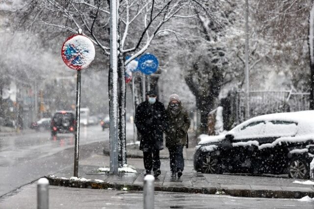 Κακοκαιρία Bianca: Στα λευκά η Θεσσαλονίκη – Προβλήματα σε Νάουσα και Φλώρινα