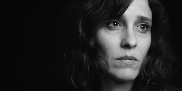 Η Αγγελική Παπούλια προσπαθεί να εξηγήσει το φαινόμενο της έκλειψης και της πανδημίας