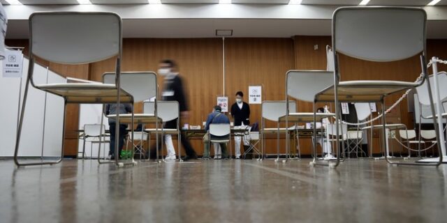 Ιαπωνία: Δυσαρεστημένοι οι πολίτες για τον ρυθμό χορήγησης των αναμνηστικών δόσεων