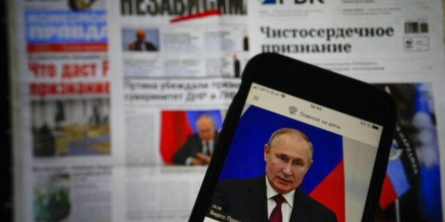 Ρωσία: Εντολή στα ΜΜΕ να απαλειφθεί ο όρος “εισβολή” και “επίθεση” στην Ουκρανία