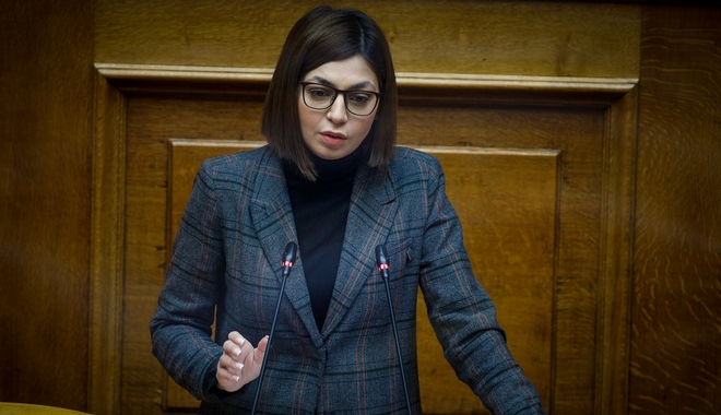 Μαρία Απατζίδη: Η κυβέρνηση Μητσοτάκη ξεκοκαλίζει την περιουσία του ΕΦΚΑ