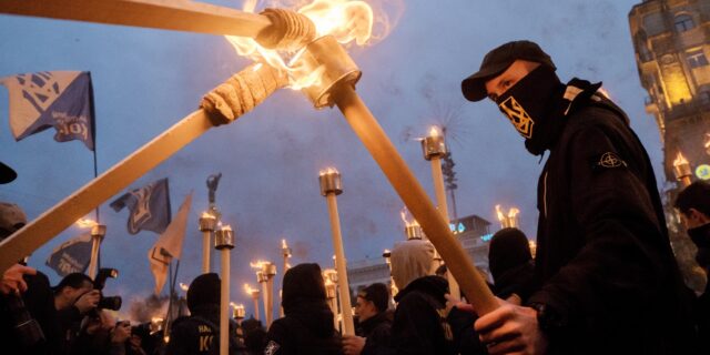 Πώς γέμισε η Ουκρανία νεοναζί, και ο σκιώδης ρόλος του Πούτιν
