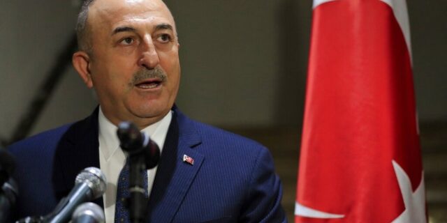 Τσαβούσογλου: Ο Δένδιας αφοσιώνεται στο μοναδικό του χόμπι, τη δυσφήμιση της Τουρκίας