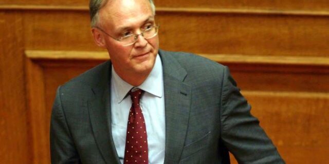 “Ανεπιθύμητος” ο Πέτρος Δούκας στην Ηλεία λέει ο δήμαρχος Πύργου