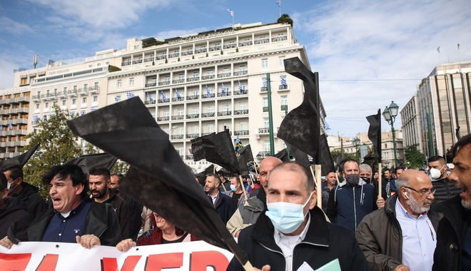 Απόφαση- βόμβα του ΣτΕ: “Ξεπαγώνουν” οι τριετίες