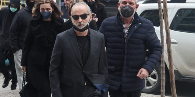 Δολοφονία 19χρονου: Στα δικαστήρια οι γονείς του Άλκη –  Τραύμα από μαχαίρι φέρει ένας από τους συλληφθέντες