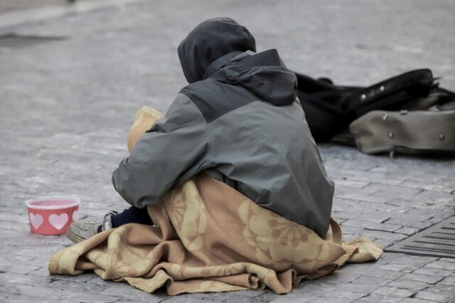 Ανισότητες, ακρίβεια και νεοαπόκληροι: Η σκληρή πραγματικότητα