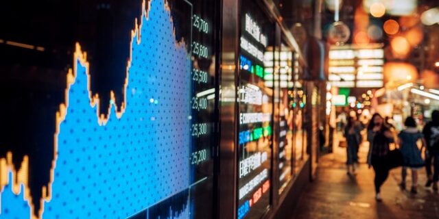 Ρωσία: Αυξάνονται τα κράτη που στηρίζουν τον αποκλεισμό της από το Swift