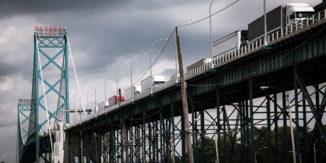 Καναδάς: Άνοιξε η γέφυρα Αμπάσαντορ στα σύνορα με τις ΗΠΑ