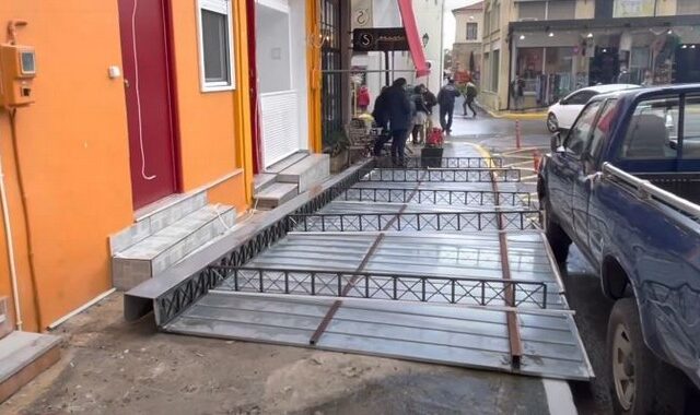 Καλαμάτα: Στέγαστρο έπεσε και καταπλάκωσε εργαζόμενες στην Καθαριότητα του Δήμου