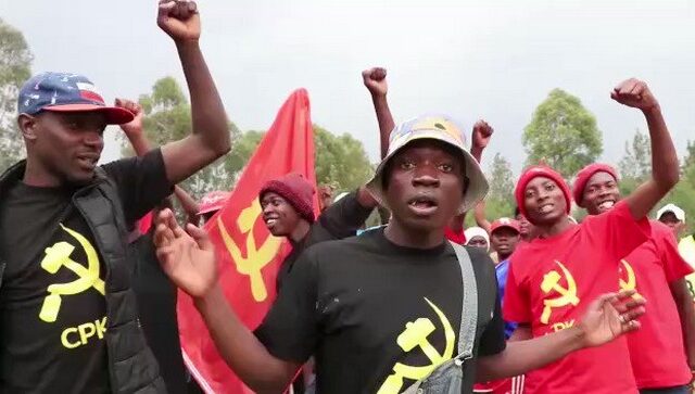 Σφυροδρέπανα σε ρυθμούς hip-hop: Το viral προεκλογικό βίντεο του Κομμουνιστικού Κόμματος της Κένυας