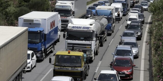 Κίνηση στους δρόμους: Προβλήματα σε πολλές περιοχές – LIVE ΧΑΡΤΗΣ