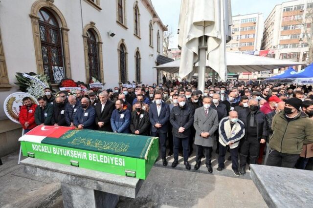 Τουρκία: Εκατοντάδες άνθρωποι στην κηδεία του δημοσιογράφου που δολοφονήθηκε στο Κοτσαέλι