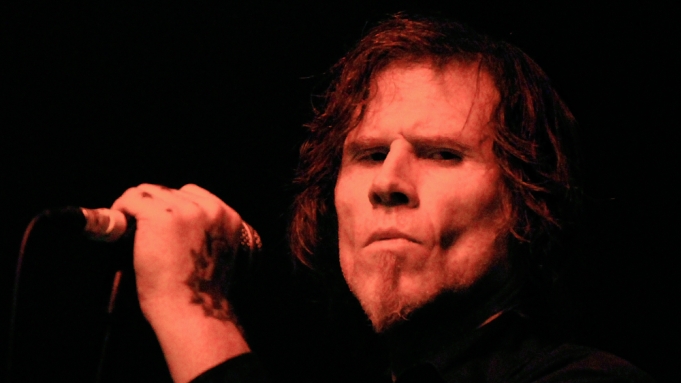 Πέθανε ο Mark Lanegan, τραγουδιστής των Screaming Trees και Queens of the Stone Age