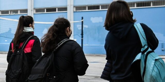Θεσσαλονίκη: Δεκατρείς μαθήτριες καταγγέλλουν δύο καθηγητές για σεξουαλική παρενόχληση