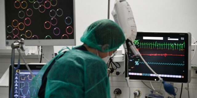 Κορονοϊός: 16.023 νέα κρούσματα σήμερα στην Ελλάδα – 72 νεκροί και 567 διασωληνωμένοι
