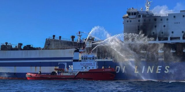 Euroferry Olympia: Συνελήφθησαν ο πλοίαρχος και δύο μηχανικοί