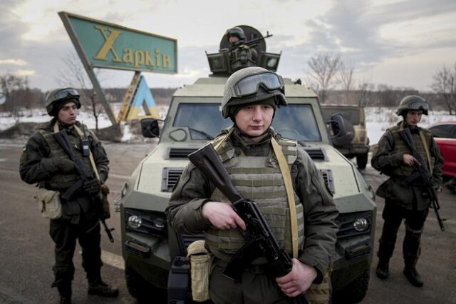Ουκρανία: “Μπαλάκι” ευθυνών με τους φιλορώσους αυτονομιστές για νέους βομβαρδισμούς