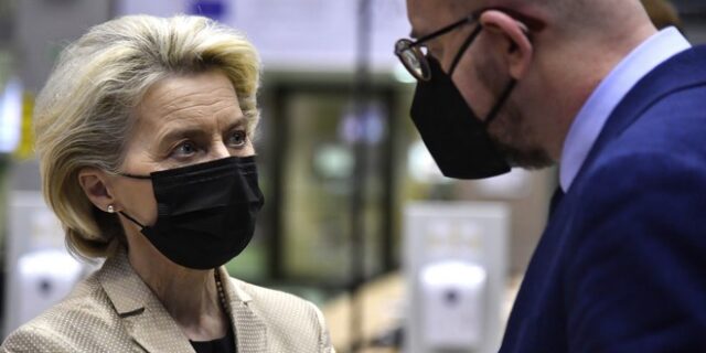 Πόλεμος στην Ουκρανία: Δεύτερο πακέτο κυρώσεων στη Ρωσία εξετάζει η ΕΕ
