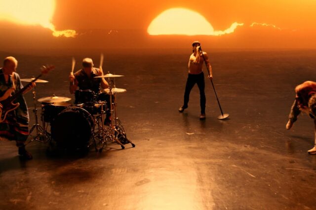 Η επιστροφή των Red Hot Chili Peppers: Στον “αέρα” το νέο τους τραγούδι, Black Summer