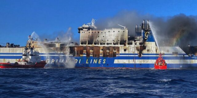 Euroferry Olympia: Ζωντανός βρέθηκε στην πρύμνη ένας από τους 12 αγνοούμενους