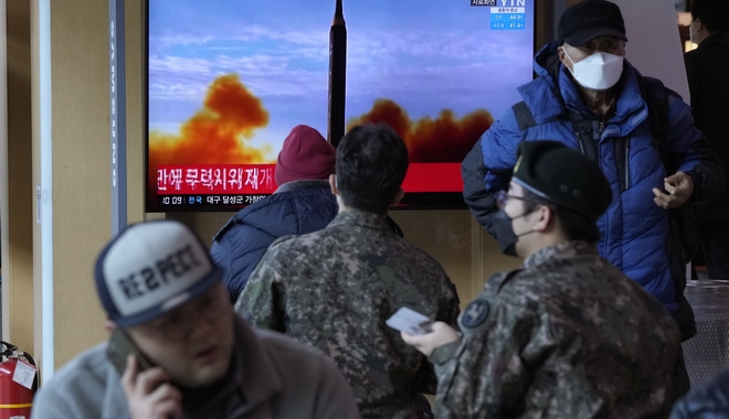 Βόρεια Κορέα: Εκτόξευσε βαλλιστικό πύραυλο εν μέσω πολέμου στην Ουκρανία