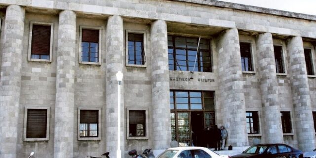 Ρόδος: Στο εδώλιο 74χρονος για αποπλάνηση τεσσάρων παιδιών