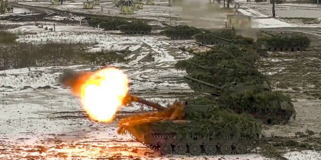 Ουκρανία: “Εγκαταλείψτε την χώρα” λέει η Δύση – Ρωσική εισβολή ανά πάσα στιγμή “βλέπουν” οι ΗΠΑ