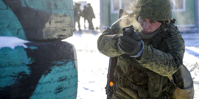 Αμερικανικές πηγές: Το 75% των συμβατικών δυνάμεων του ρωσικού στρατού γύρω από την Ουκρανία