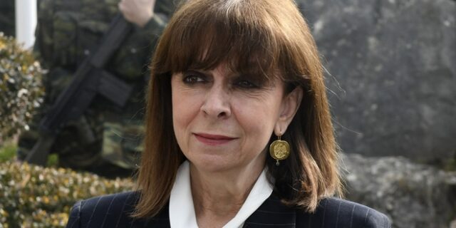 Σακελλαροπούλου: Η σκέψη μας στους ομογενείς στην Ουκρανία