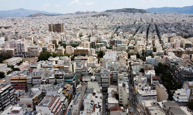 Σε ακίνητα και τουρισμό προβλέπει το οικονομικό επιτελείο για έσοδα και στήριξη του ΑΕΠ