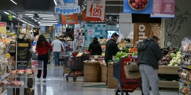 Το “τρίπτυχο – φωτιά” που εκτοξεύει τις τιμές – Σε ρεκόρ 25ετίας ο πληθωρισμός