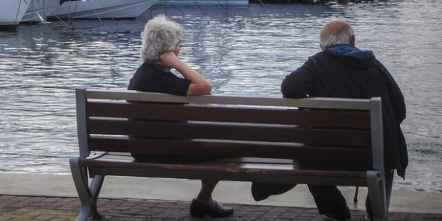 Παραμένει στον “πάγο” το πασχαλιάτικο μέρισμα – Τα “κατά Σκυλακάκη” κριτήρια