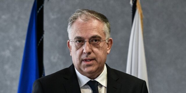 Μεγάλη επιχείρηση της ΕΛΑΣ στο κέντρο: Ο Θεοδωρικάκος ενημέρωσε για ευρήματα και συλλήψεις