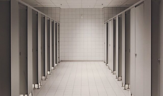 Θεσσαλονίκη: Σεξουαλική παρενόχληση 11χρονου σε τουαλέτες εμπορικού κέντρου