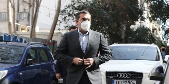 Τσίπρας: Επίκαιρη ερώτηση σε Μητσοτάκη για την οικονομική ασφυξία των αγροτών