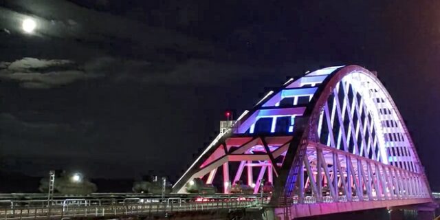 Ρωσία: Ανακοίνωσε αποχώρηση στρατευμάτων από την Κριμαία – Αποδείξεις ζητά η Δύση