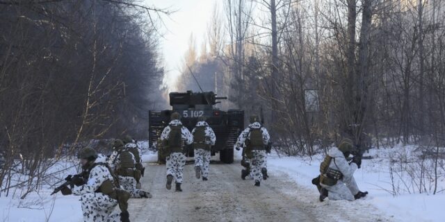 Πόλεμος στην Ουκρανία: Οι Ρώσοι πήραν το Τσερνόμπιλ