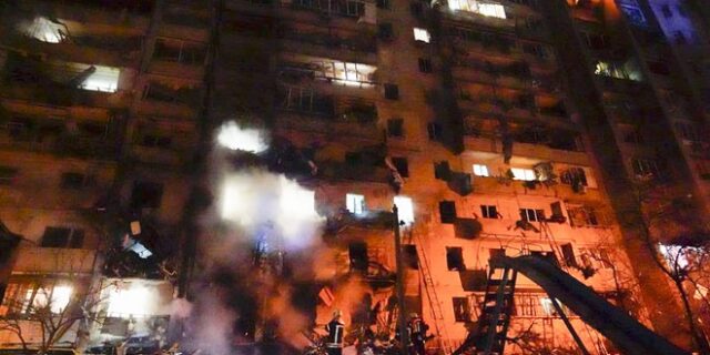 Πόλεμος στην Ουκρανία: Στους 10 οι νεκροί Έλληνες – Σειρήνες, εκρήξεις και προετοιμασίες για τη μεγάλη μάχη