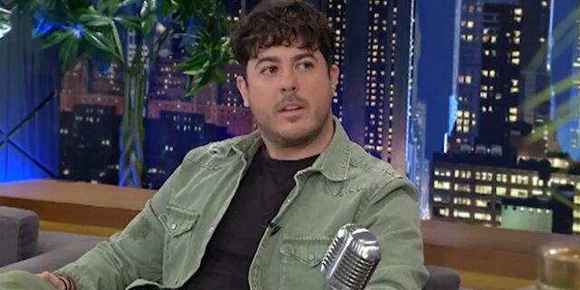 Μιχαήλ Βαρθακούρης: “Η μαμά μου είναι μακριά από τα φώτα της δημοσιότητας”