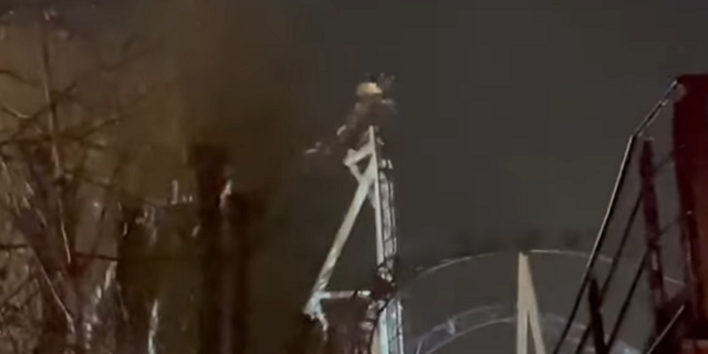 Βέλγιο: Εγκλωβισμένοι 7 άνθρωποι σε ύψος 32 μέτρων σε τρενάκι θεματικού πάρκου