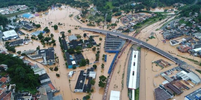 Βραζιλία: Τουλάχιστον 18 νεκροί από πλημμύρες και κατολισθήσεις