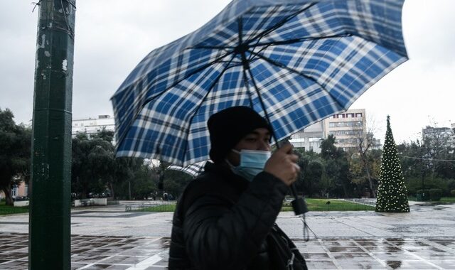 Καιρός: Βροχές, καταιγίδες και θυελλώδεις άνεμοι την Κυριακή