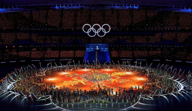 Ολυμπιακοί Αγώνες 2022: Μήνυμα ειρήνης στην τελετή λήξης στο Πεκίνο – Εντυπωσιακές εικόνες
